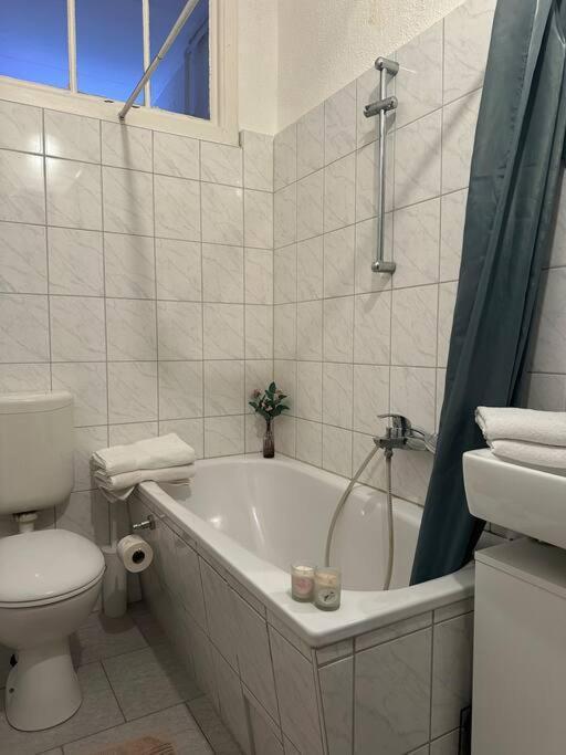 Grosses Apartment Am Kudamm 柏林 外观 照片